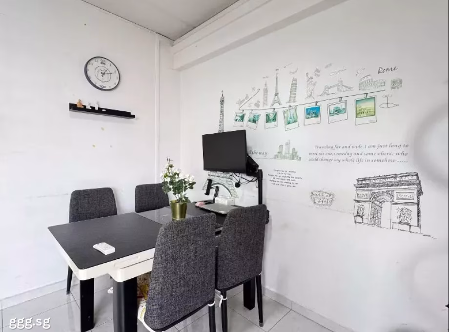 房屋出售 • 三巴旺 • 618 Woodlands Avenue 4 • S$560000 • 3房(2臥室) • 1033ft² / 95m² 照片