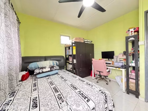 房屋出售 • 三巴旺 • 618 Woodlands Avenue 4 • S$560000 • 3房(2臥室) • 1033ft² / 95m² 照片