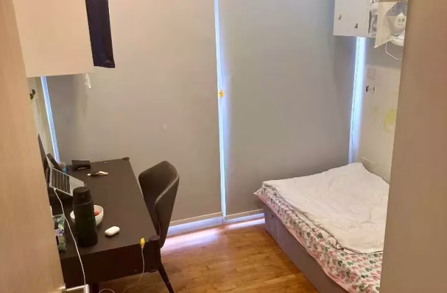 单间出租 • 三巴旺 •  Forestville • S$1050 • 共管公寓 • 普通房