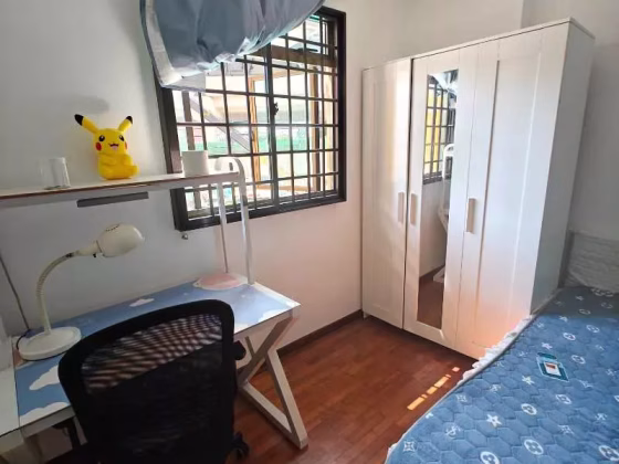 单间出租 • 林厝港 • 676B Jurong West Street 64 • S$950 • 5房(4臥室) • 普通房 照片