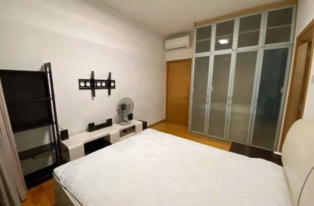 单间出租 • 武吉巴督 •  Hillview Regency • S$1800 • 共管公寓 • 主人房