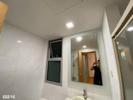 单间出租 • 武吉巴督 •  Hillview Regency • S$1800 • 共管公寓 • 主人房 照片