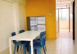 整套出租 • 林厝港 • JURONG WEST AVENUE 5 (649490) • S$1700 • 住宅公寓 • 430ft² / 39m²