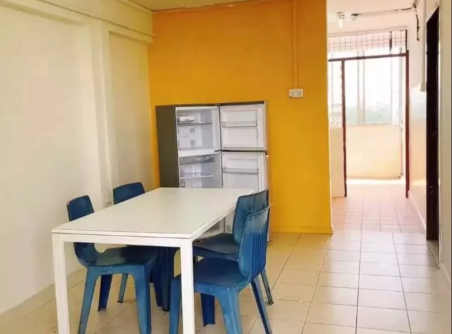 整套出租 • 林厝港 • JURONG WEST AVENUE 5 (649490) • S$1700 • 住宅公寓 • 430ft² / 39m² 照片