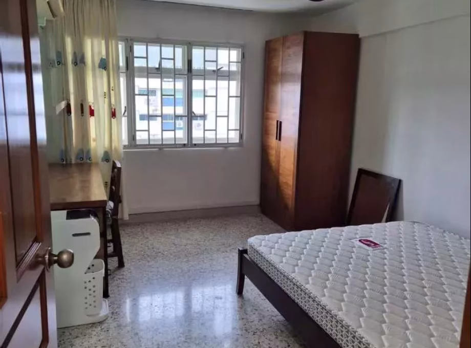 单间出租 • 林厝港 • 204 Boon Lay Drive • S$850 • 3房(2臥室) • 普通房 照片