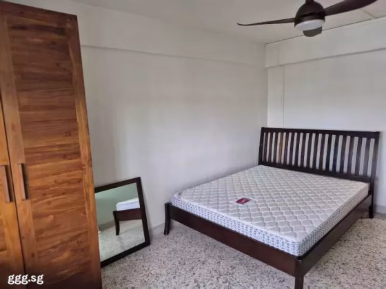 单间出租 • 林厝港 • 204 Boon Lay Drive • S$850 • 3房(2臥室) • 普通房 照片