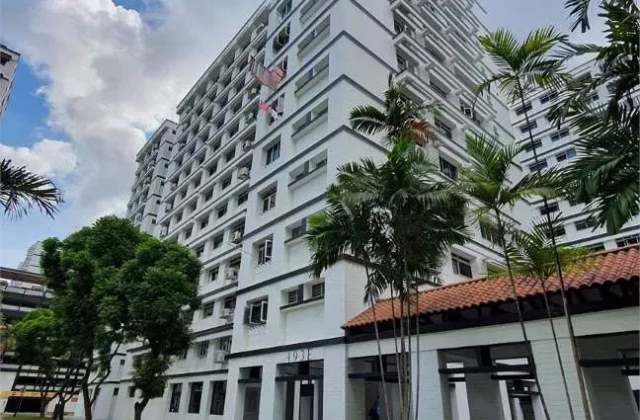 单间出租 • 西部集水区 • 493E Tampines Street 43 • S$1100 • 4房(3臥室) • 普通房