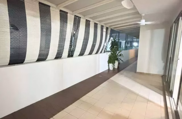 单间出租 • 林厝港 •  The Centris • S$1400 • 住宅公寓 • 普通房