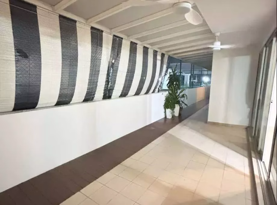 单间出租 • 林厝港 •  The Centris • S$1400 • 住宅公寓 • 普通房 照片