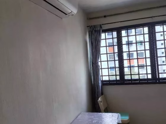 单间出租 • 梧槽 • 166 Yishun Ring Road • S$950 • 4房(3臥室) • 普通房 照片