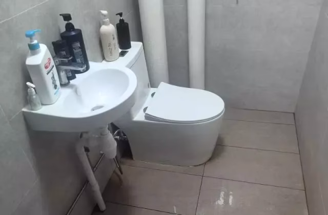 单间出租 • 三巴旺 • 325 Woodlands Street 32 • S$400 • 店屋 • 主人房