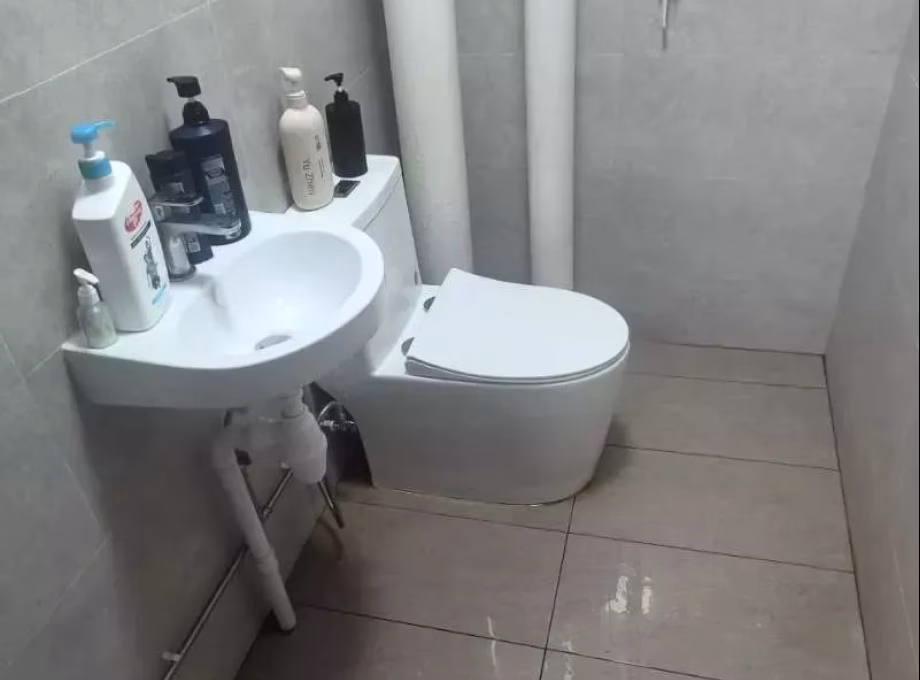 单间出租 • 三巴旺 • 325 Woodlands Street 32 • S$400 • 店屋 • 主人房 照片