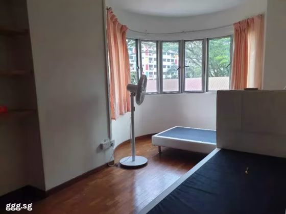 整套出租 • 欧南 • 92A Pipit Road • S$3800 • 3房(2臥室) • 1150ft² / 106m² 照片