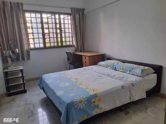 单间出租 • 林厝港 • 415 Jurong West Street 42 • S$1200 • 5房(4臥室) • 普通房 照片