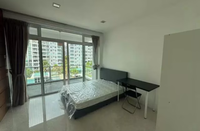 单间出租 • 武吉班让 •  Monterey Park Condominium • S$1600 • 住宅公寓 • 普通房