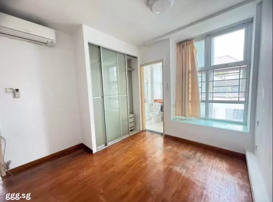 单间出租 • 中央集水区 •  Eden Crest • S$2200 • 住宅公寓 • 主人房 照片
