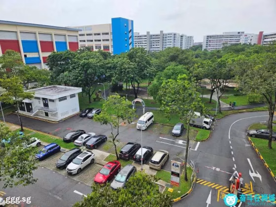单间出租 • 西部集水区 • 149 Tampines Street 12 • S$1400 • 执行组屋 • 普通房 照片