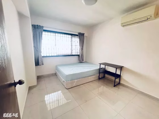 单间出租 • 芽笼 • 227 Choa Chu Kang Central • S$850 • 4房(3臥室) • 普通房 照片