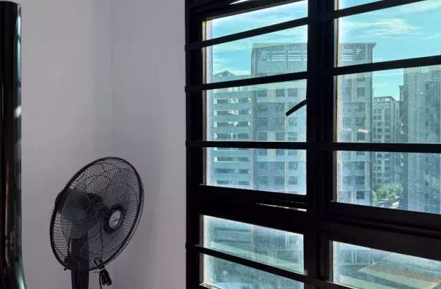 单间出租 • 马林百列 • 215C Bidadari Park Drive • S$1200 • 3房(2臥室) • 普通房