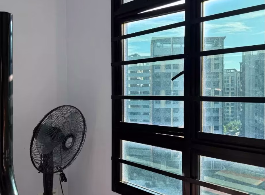 单间出租 • 马林百列 • 215C Bidadari Park Drive • S$1200 • 3房(2臥室) • 普通房 照片