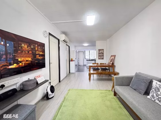 房屋出售 • 马林百列 • 126 Lorong 1 Toa Payoh • S$418000 • 3房(2臥室) • 721ft² / 66m² 照片
