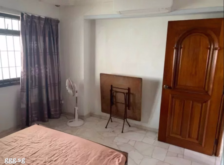 单间出租 • 三巴旺 • 610 Woodlands Avenue 4 • S$800 • 3房(2臥室) • 普通房 照片