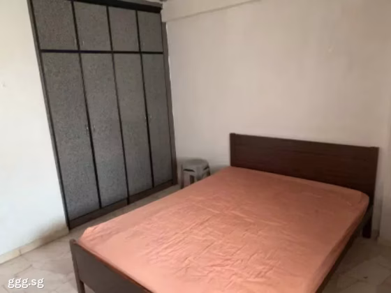 单间出租 • 三巴旺 • 610 Woodlands Avenue 4 • S$800 • 3房(2臥室) • 普通房 照片