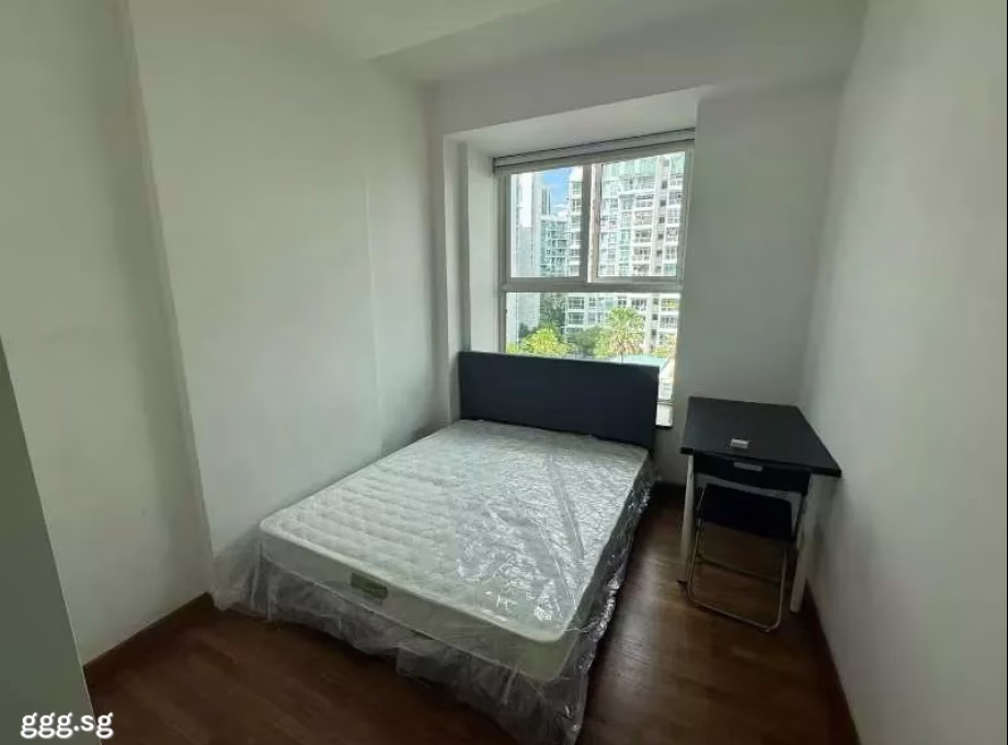 单间出租 • 武吉班让 •  Monterey Park Condominium • S$1400 • 共管公寓 • 普通房 照片
