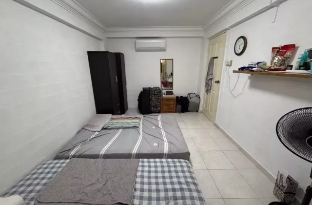 单间出租 • 金文泰 • 107 Jalan Bukit Merah • S$900 • 3房(2臥室) • 普通房