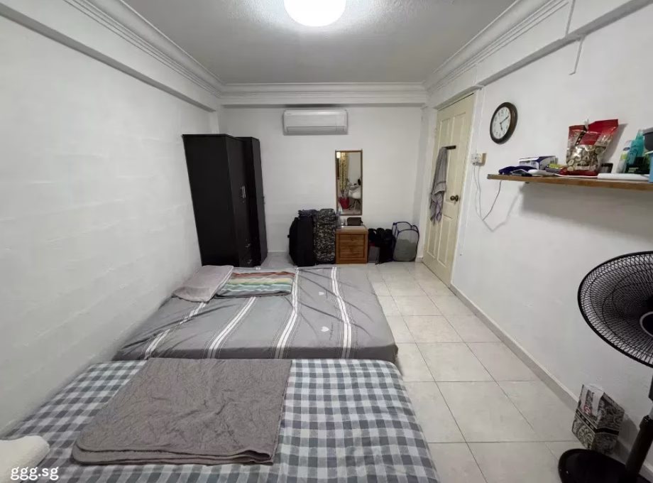 单间出租 • 金文泰 • 107 Jalan Bukit Merah • S$900 • 3房(2臥室) • 普通房 照片