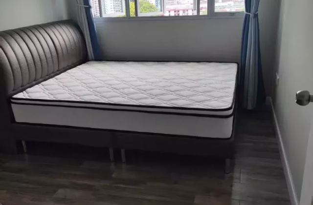 单间出租 • 三巴旺 • 183A Woodlands Street 13 • S$1000 • 4房(3臥室) • 普通房