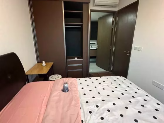 单间出租 • 蔡厝港 •  Normanton Park • S$2400 • 住宅公寓 • 主人房 照片