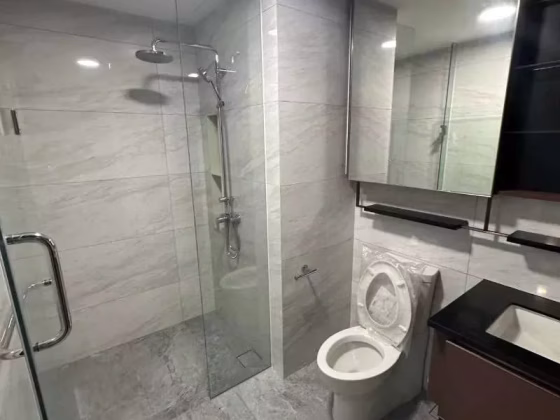 单间出租 • 蔡厝港 •  Normanton Park • S$2400 • 住宅公寓 • 主人房 照片