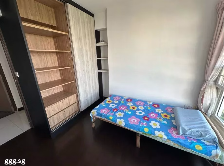 单间出租 • 武吉巴督 • 296C Bukit Batok Street 22 • S$1200 • 3房(2臥室) • 普通房 照片
