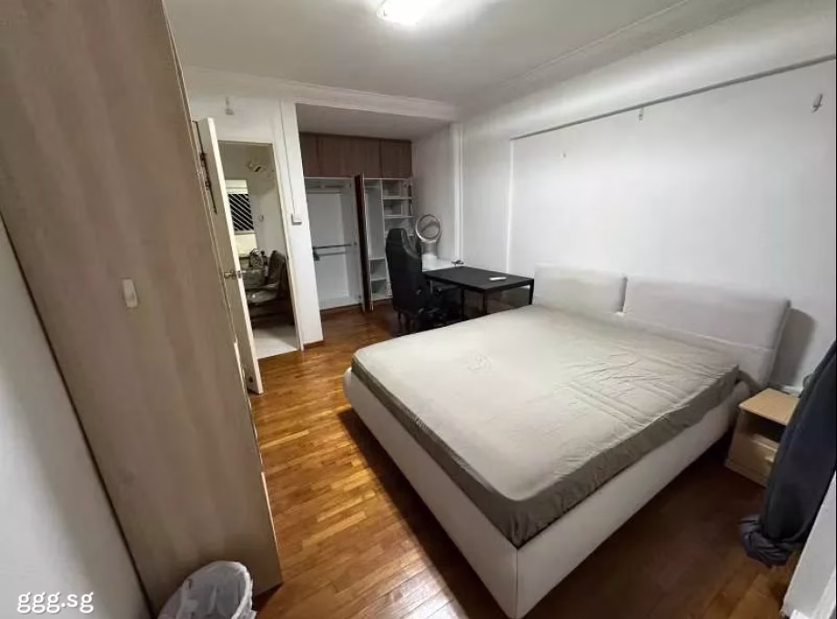 单间出租 • 林厝港 • 524 Jurong West Street 52 • S$1400 • 3房(2臥室) • 主人房 照片
