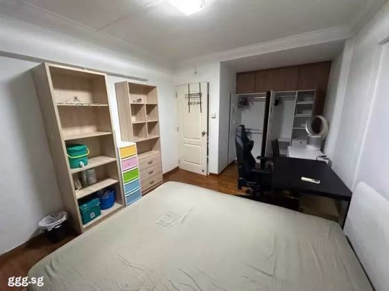单间出租 • 林厝港 • 524 Jurong West Street 52 • S$1400 • 3房(2臥室) • 主人房 照片