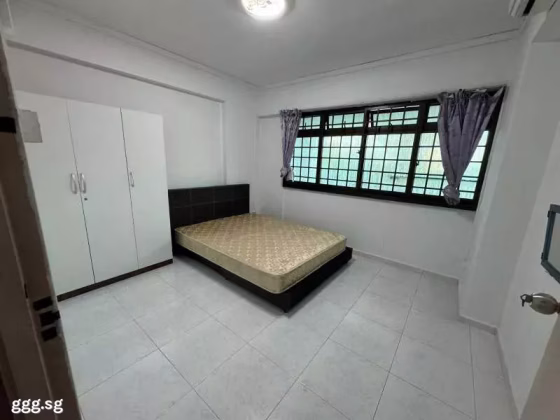 单间出租 • 三巴旺 • 662 Woodlands Ring Road • S$1000 • 4房(3臥室) • 普通房 照片