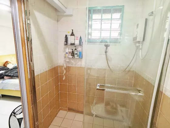 单间出租 • 后港 • 406 Sembawang Drive • S$1300 • 3房(2臥室) • 主人房 照片