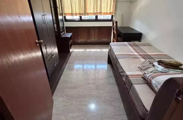 单间出租 • 巴耶利峇 • 287B Jurong East Street 21 • S$800 • 5房(4臥室) • 普通房