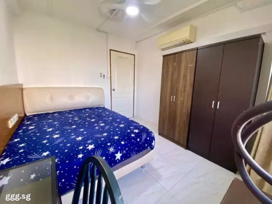 单间出租 • 马林百列 •  Braddell View • S$1280 • 住宅公寓 • 普通房 照片
