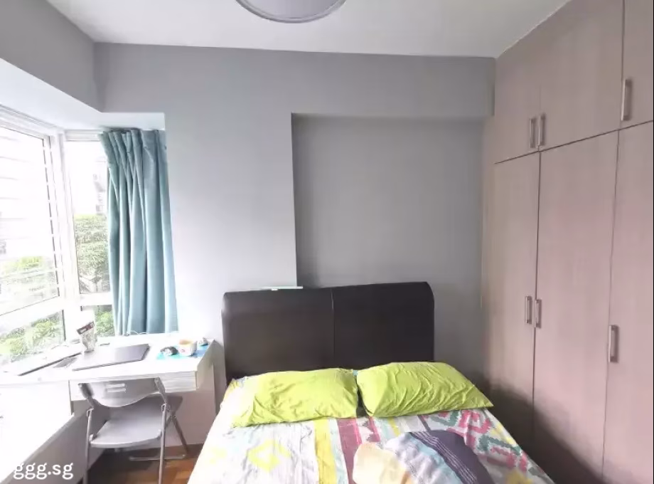 单间出租 • 三巴旺 •  La Casa • S$950 • 共管公寓 • 普通房 照片