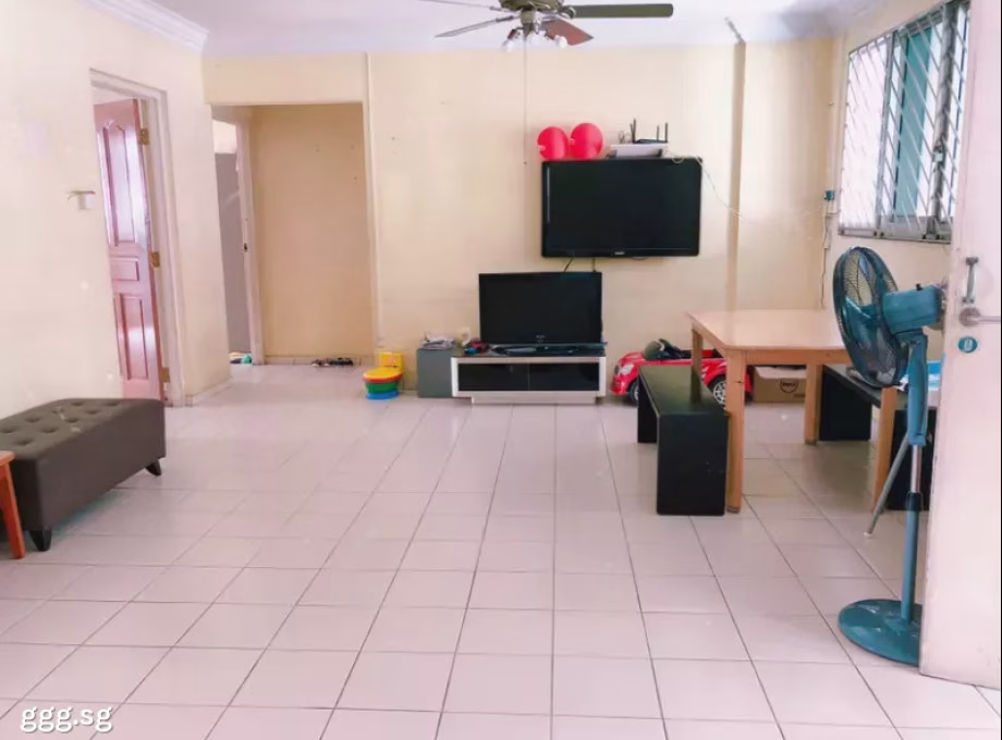整套出租 • 林厝港 • 976 Jurong West Street 93 • S$3500 • 4房(3臥室) •  照片