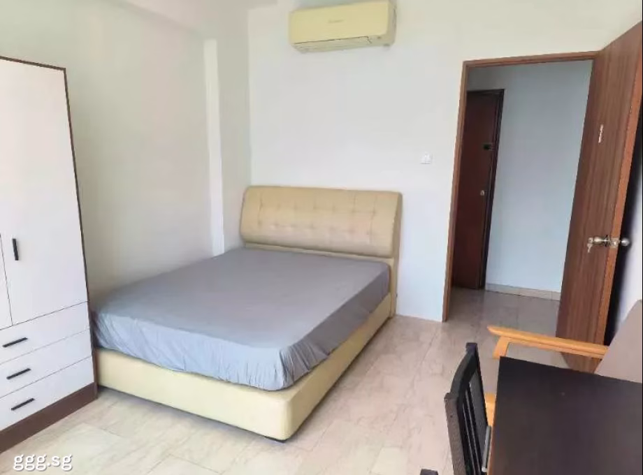 单间出租 • 诺维娜 •  Grand Regency • S$1000 • 住宅公寓 • 普通房 照片