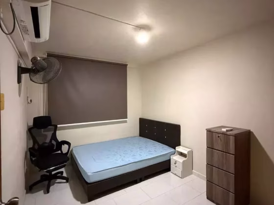 单间出租 • 梧槽 • 243 Yishun Ring Road • S$1100 • 3房(2臥室) • 普通房 照片