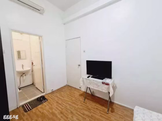 单间出租 • 樟宜湾 •  People's Park Complex • S$1300 • 住宅公寓 • 主人房 照片