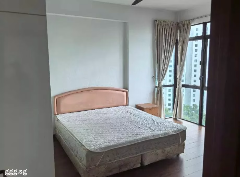 单间出租 • 巴耶利峇 •  Parc Oasis • S$2000 • 3房(2臥室) • 主人房 照片