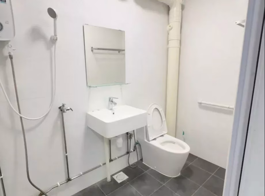 单间出租 • 三巴旺 • 822 Woodlands Street 82 • S$550 • 5房(4臥室) • 普通房 照片