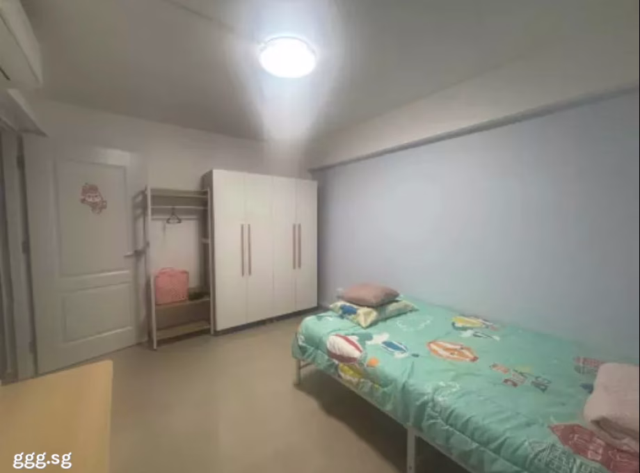 单间出租 • 蔡厝港 • 86 Commonwealth Close • S$1300 • 3房(2臥室) • 普通房 照片