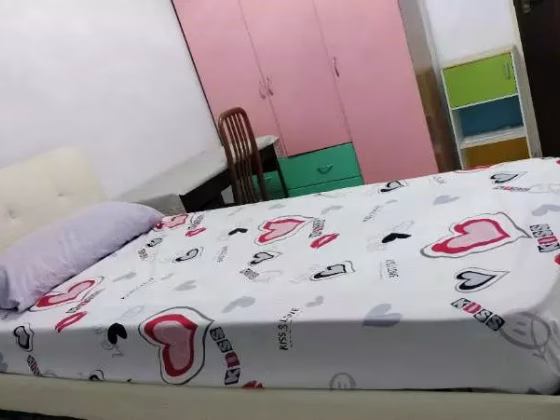 单间出租 • 金文泰 • 26D Jalan Membina • S$1100 • 4房(3臥室) • 普通房 照片