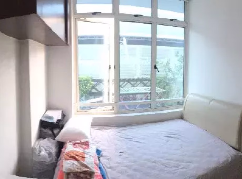 单间出租 • 碧山 •  Compass Heights • S$1100 • 住宅公寓 • 佣人房 照片